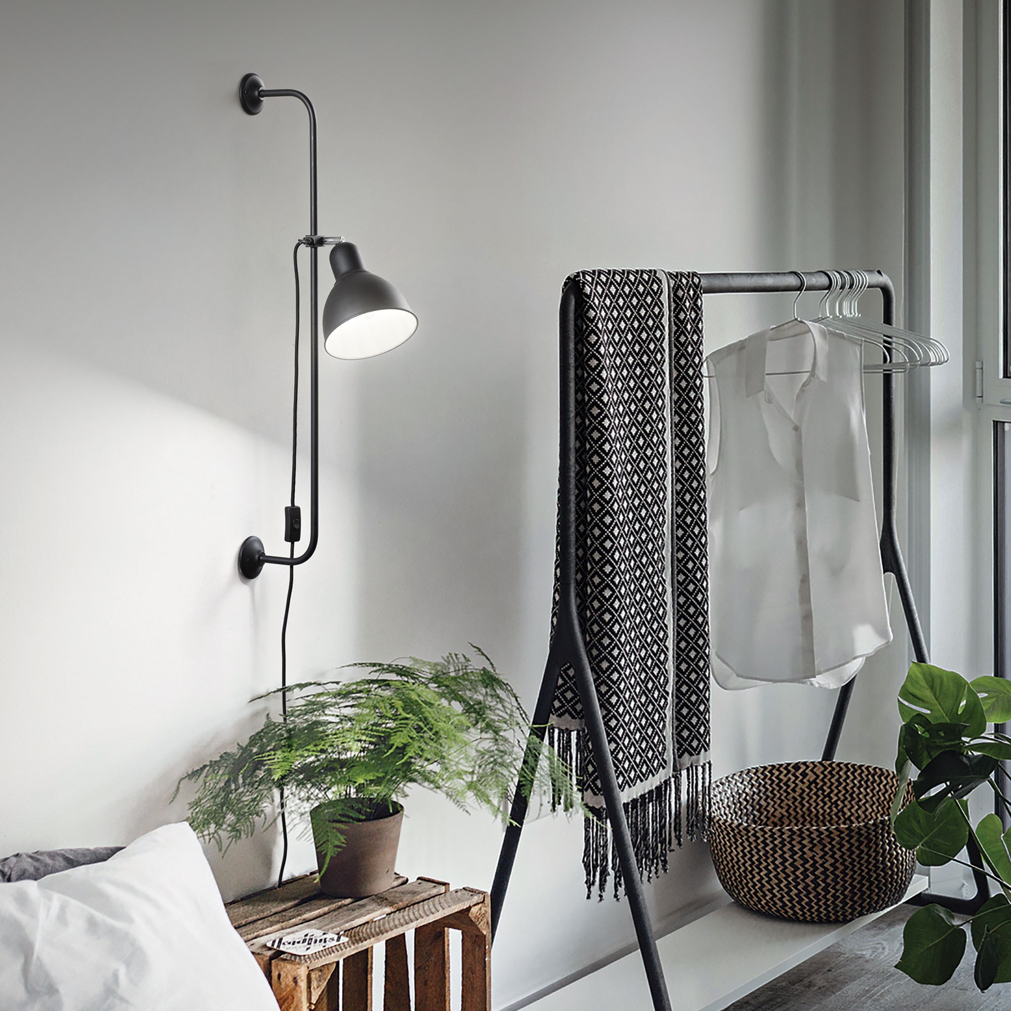 Zidna svjetiljka Ideal Lux SHOWER AP1 – Crna Dekorativna rasvjeta
