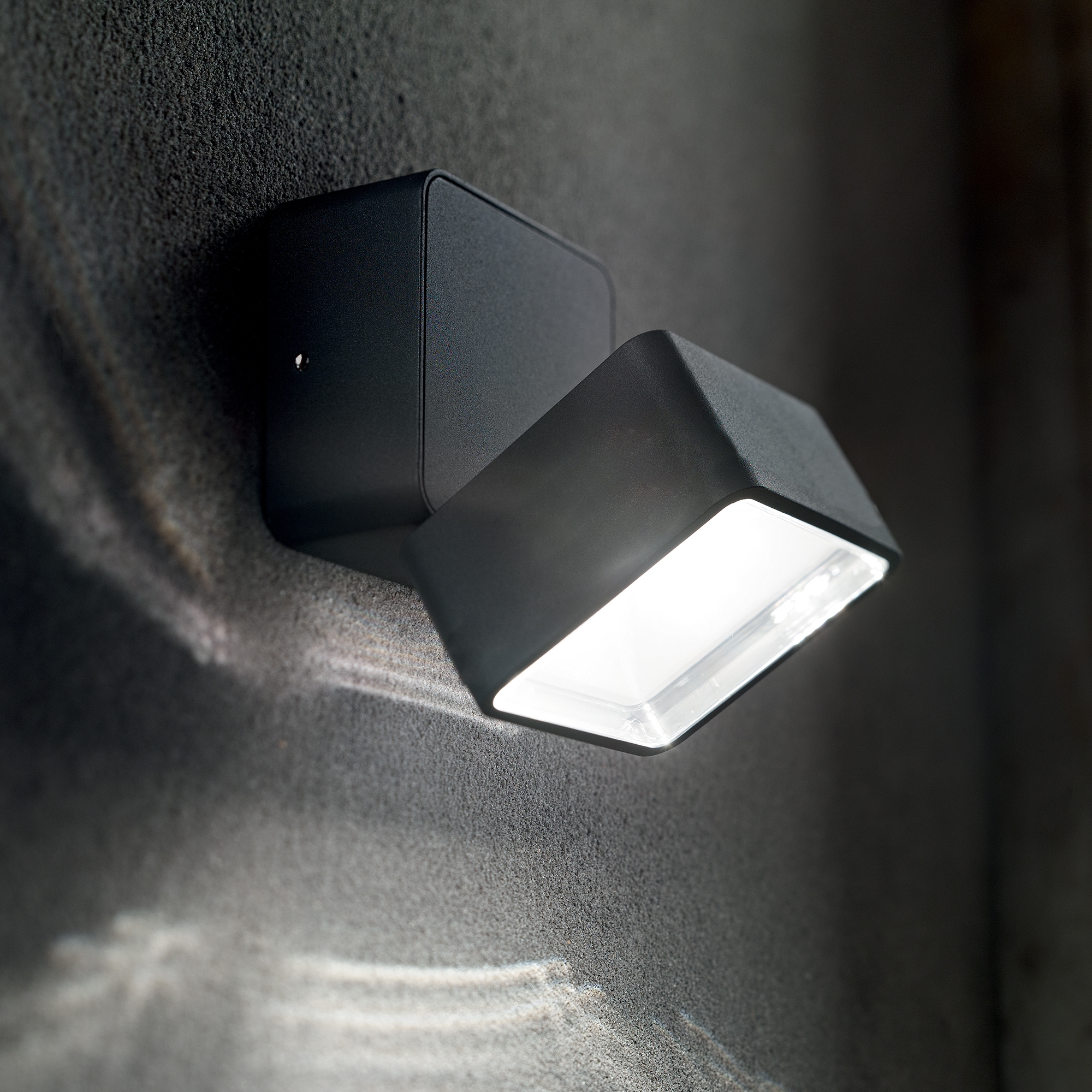 Vanjska zidna svjetiljka Ideal Lux OMEGA AP SQUARE 4000K – Antracit Vanjska rasvjeta